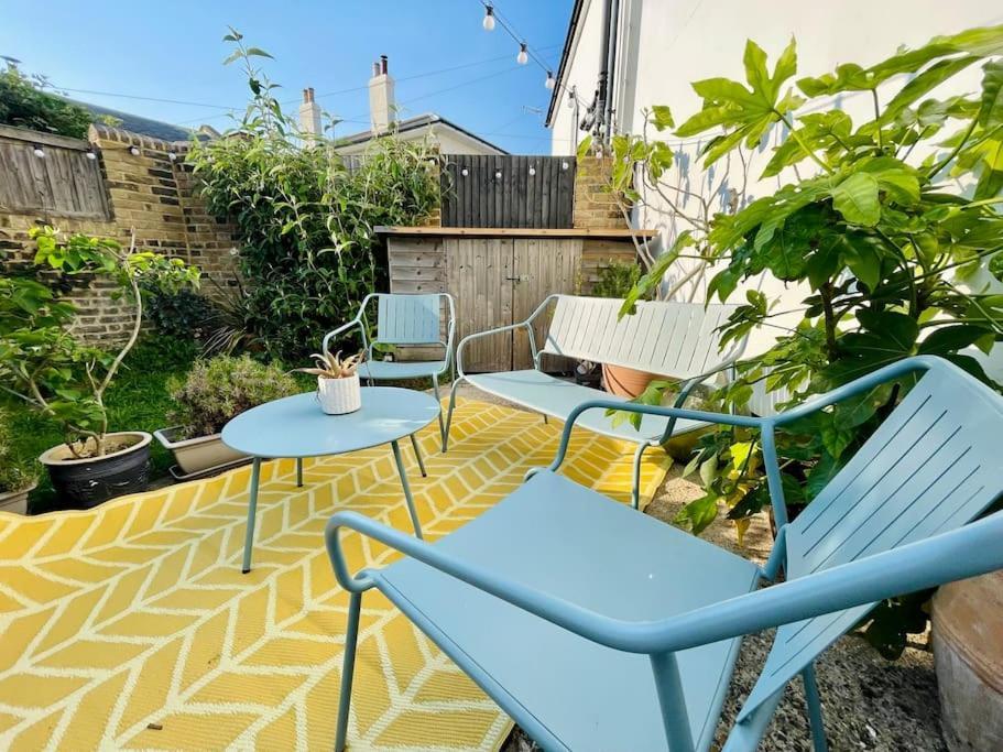 Northdene Cottage - Cosy Old Fisherman'S Cottage Two Mins From Sea - Free Parking - Wood Burning Stove - Roll Top Bath - Dog Friendly Deal Eksteriør bilde