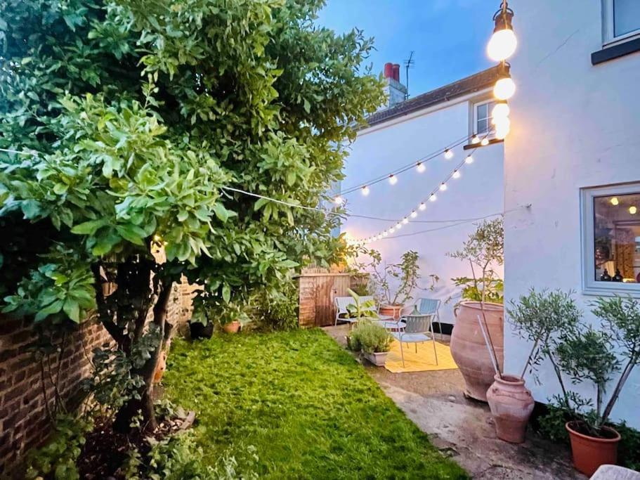 Northdene Cottage - Cosy Old Fisherman'S Cottage Two Mins From Sea - Free Parking - Wood Burning Stove - Roll Top Bath - Dog Friendly Deal Eksteriør bilde