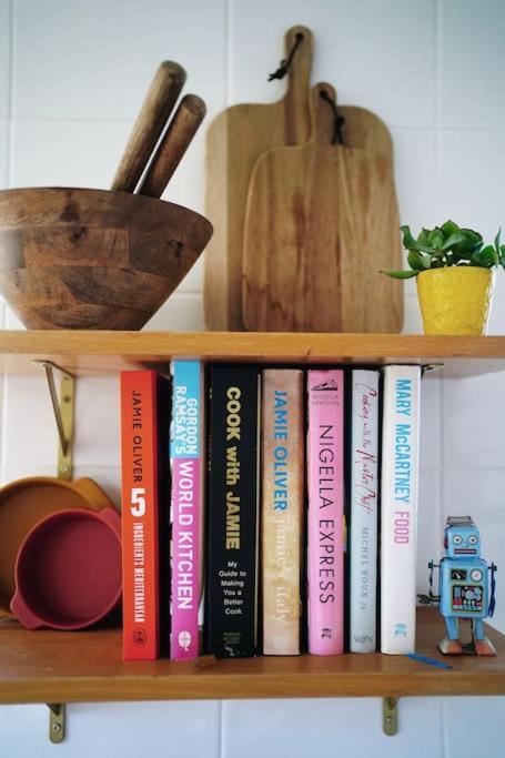 Northdene Cottage - Cosy Old Fisherman'S Cottage Two Mins From Sea - Free Parking - Wood Burning Stove - Roll Top Bath - Dog Friendly Deal Eksteriør bilde