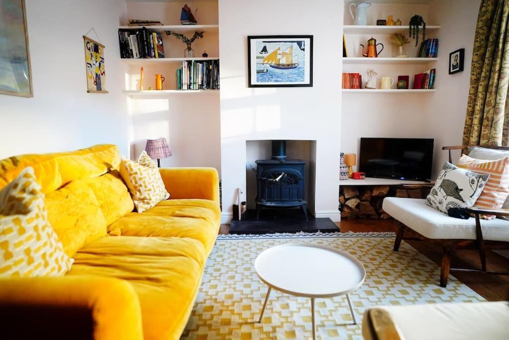 Northdene Cottage - Cosy Old Fisherman'S Cottage Two Mins From Sea - Free Parking - Wood Burning Stove - Roll Top Bath - Dog Friendly Deal Eksteriør bilde