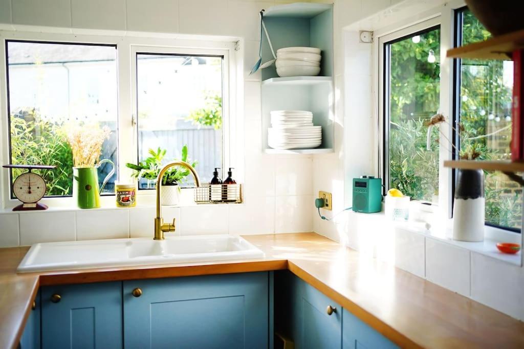 Northdene Cottage - Cosy Old Fisherman'S Cottage Two Mins From Sea - Free Parking - Wood Burning Stove - Roll Top Bath - Dog Friendly Deal Eksteriør bilde